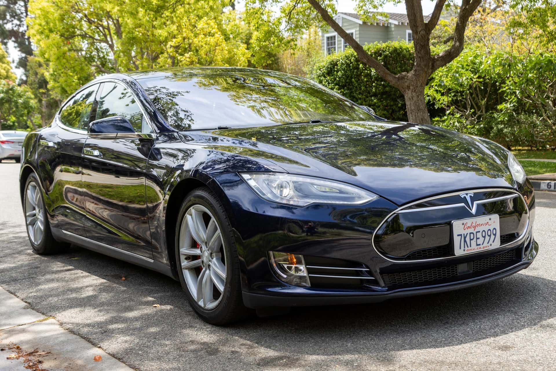 2015 Tesla Model S sold for $27,050