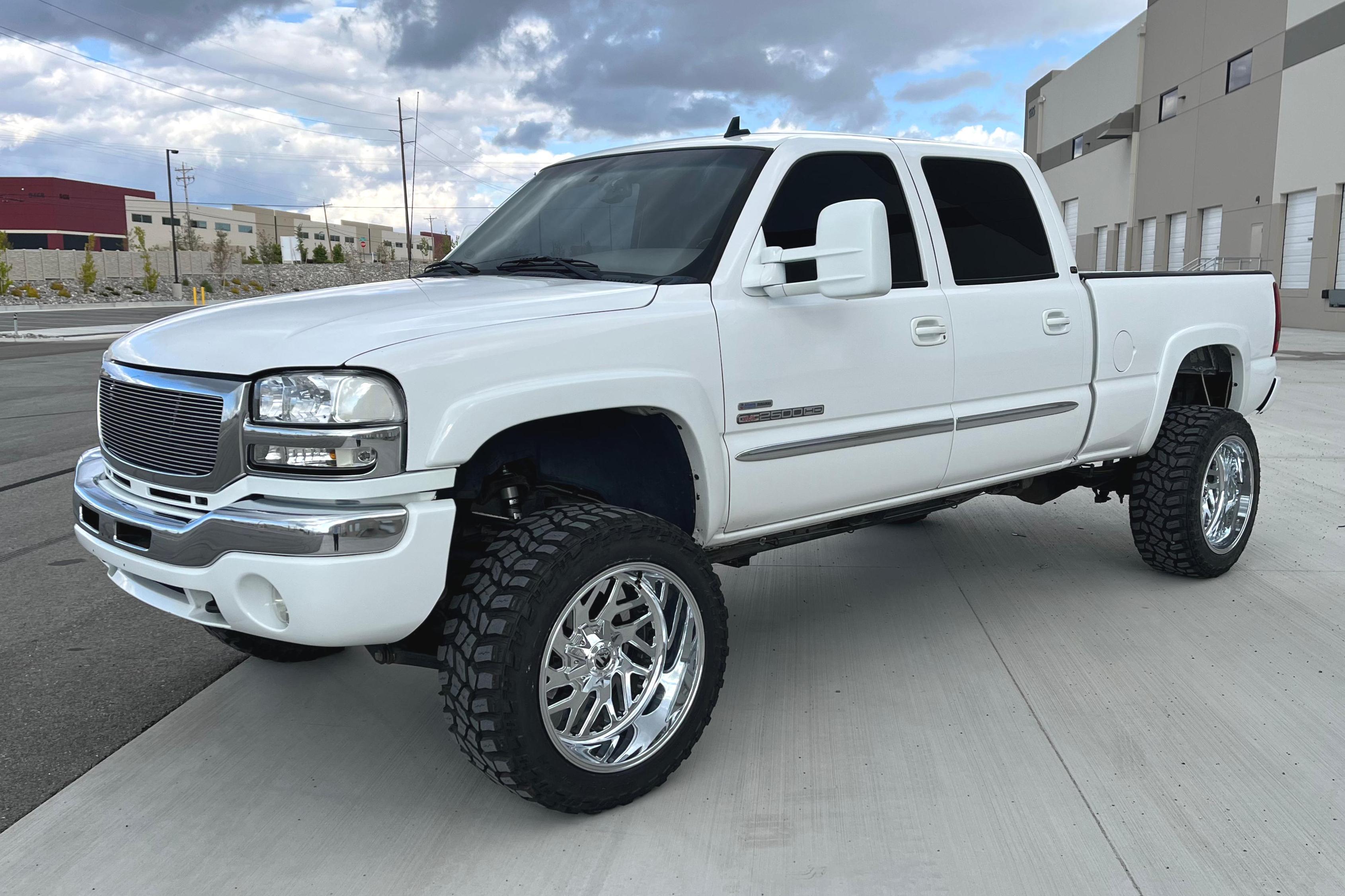 2007 GMC Sierra sold for $15,250