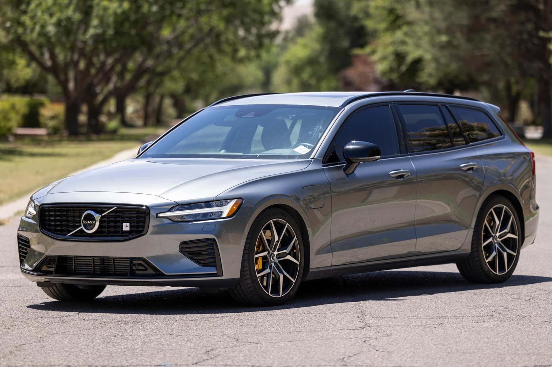 2020 Volvo V60 sold for $43,000