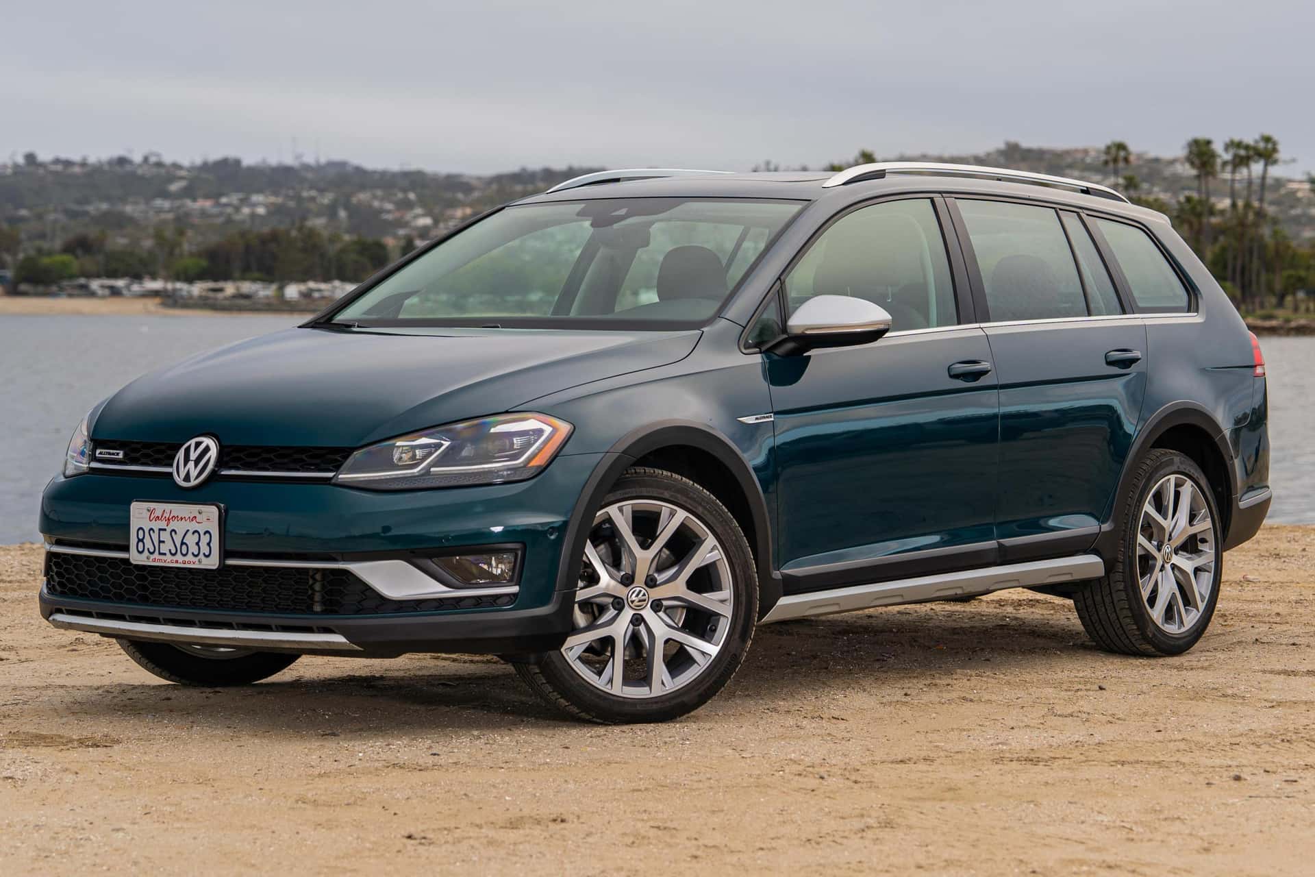 2019 Volkswagen Golf sold for $28,500