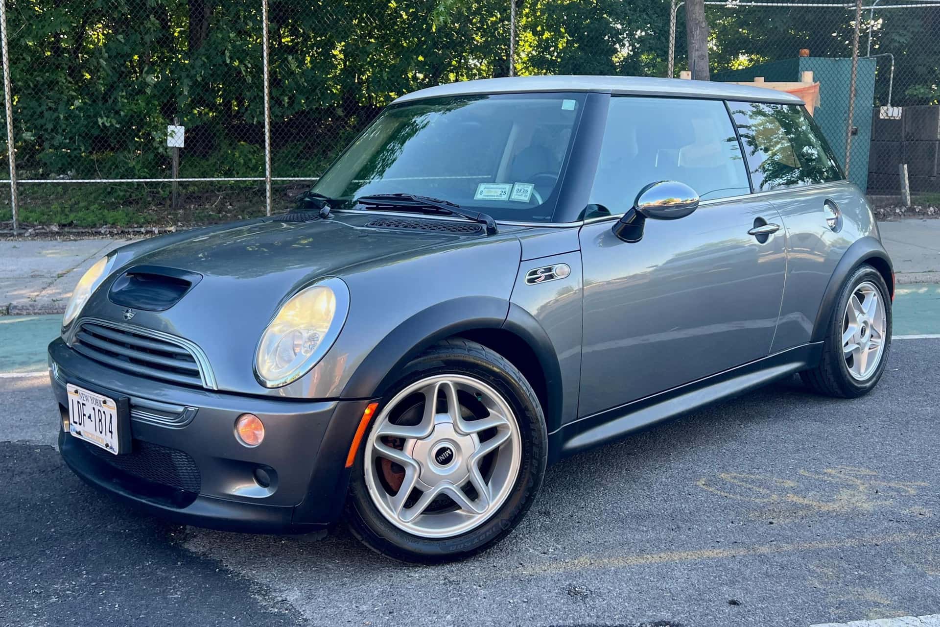 2003 MINI Cooper sold for $6,800