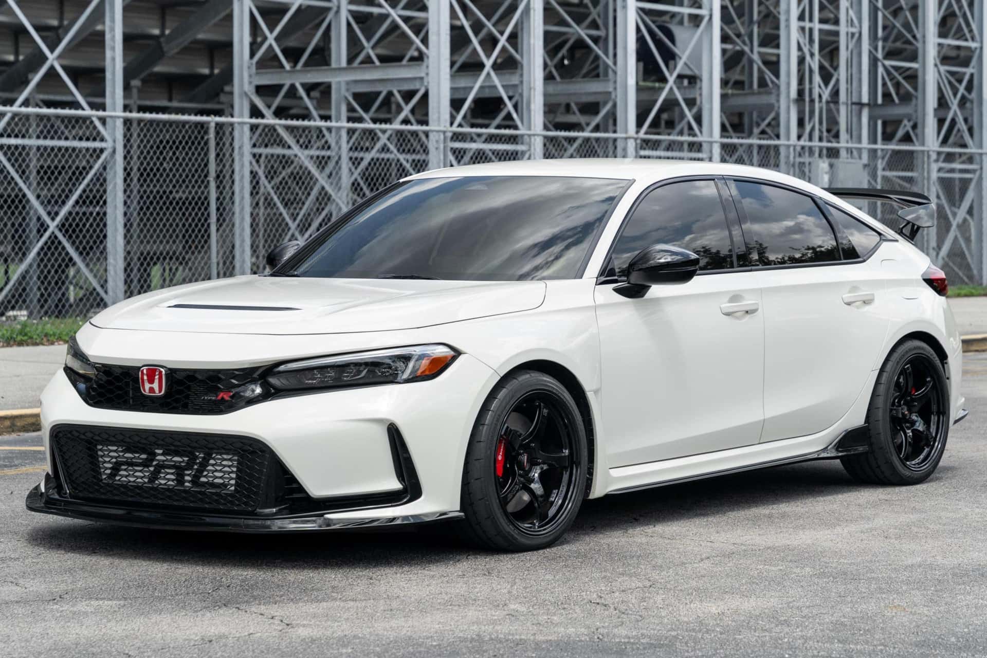 2023 Honda Civic Type R sold for $43,525