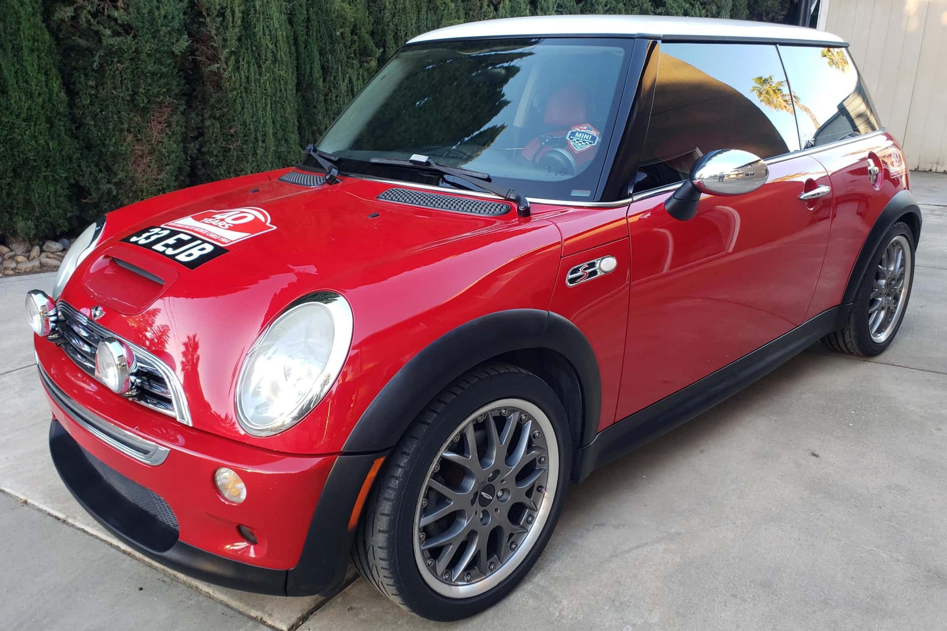 2004 MINI Cooper sold for $6,200