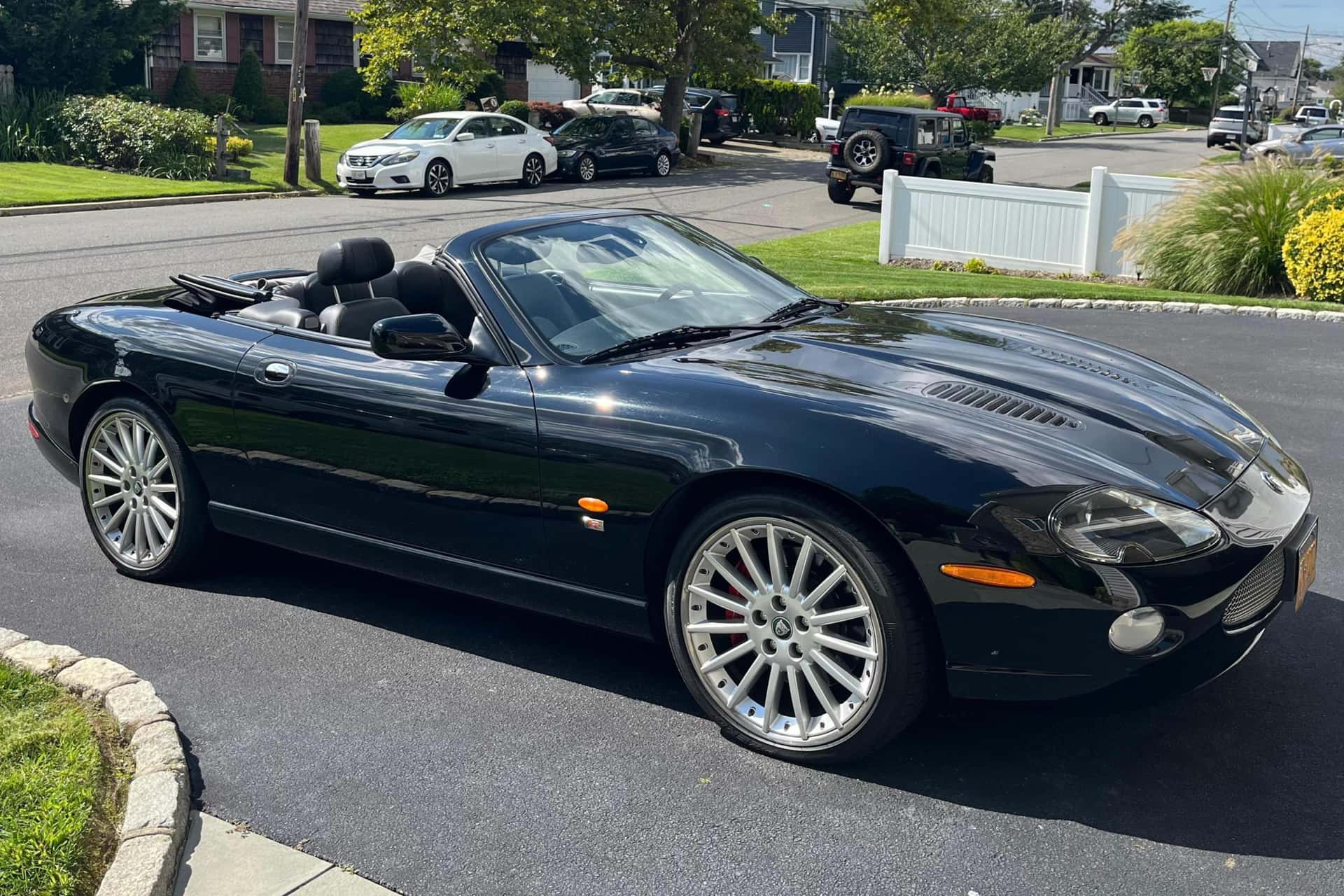 2006 Jaguar XKR sold for $16,250
