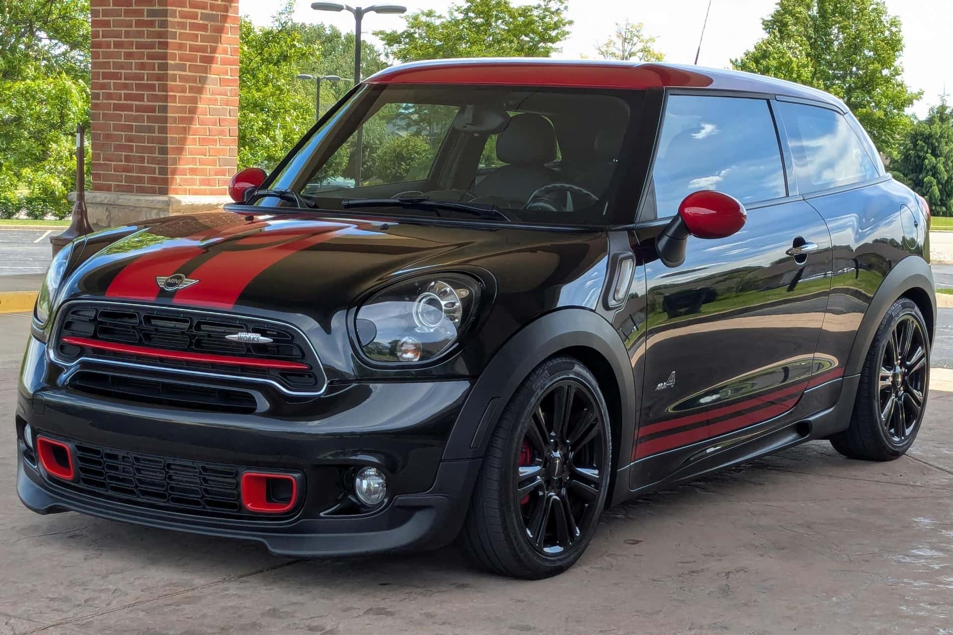 2013 MINI Cooper Paceman sold for $11,250