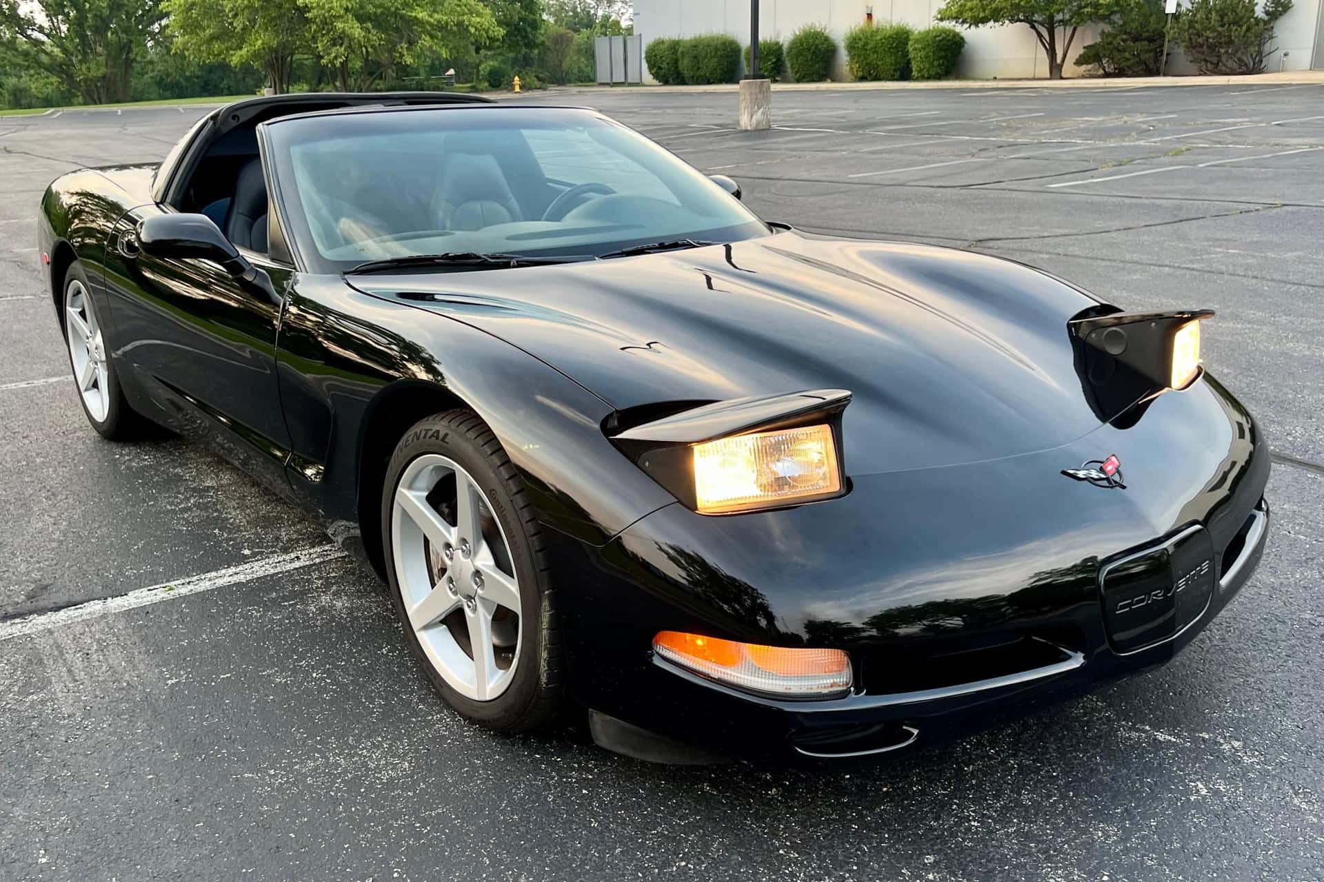 1997 Chevrolet C5 Corvette sold for $15,550