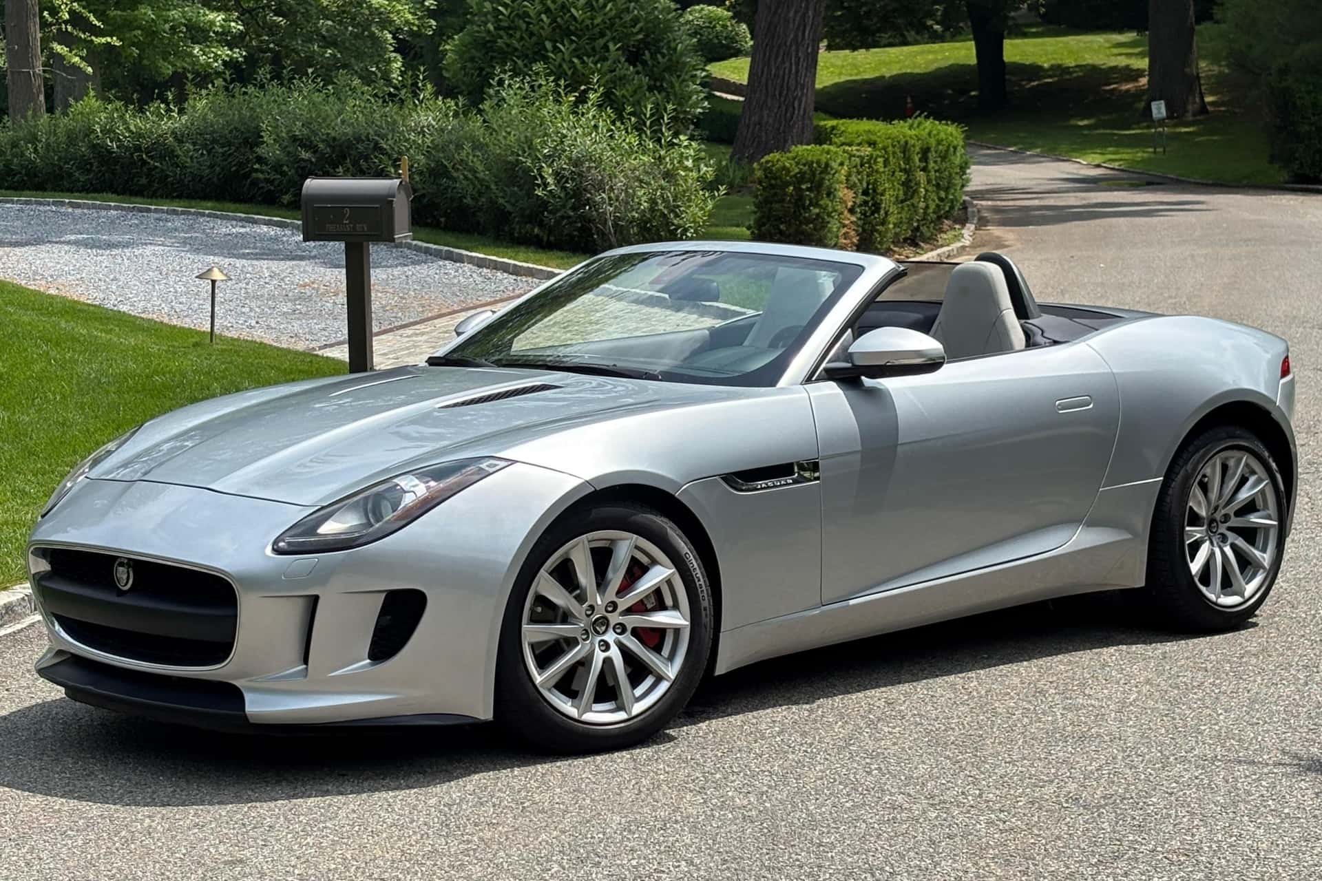 2014 Jaguar F-Type sold for $18,750