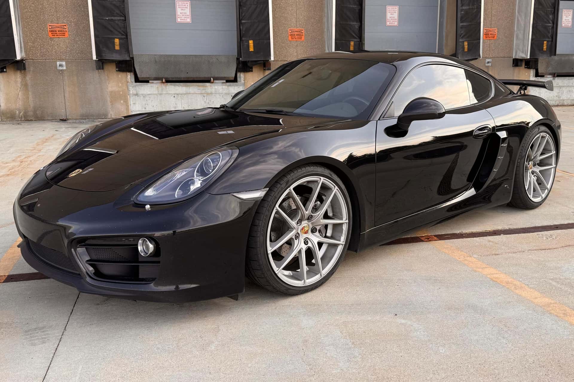 2014 Porsche 981 Cayman sold for $31,250