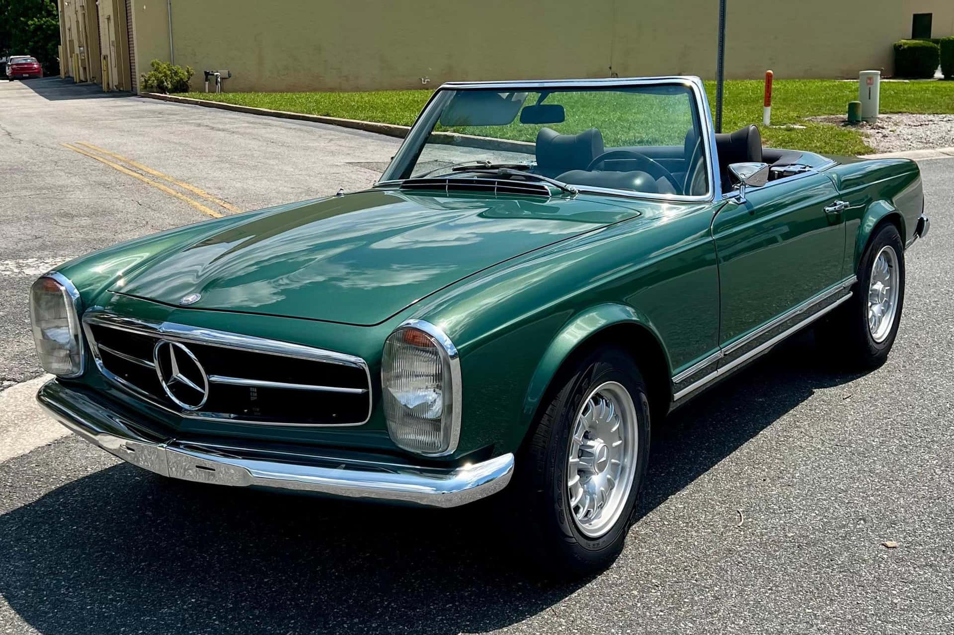 1969 Mercedes-Benz W113 SL sold for $70,000