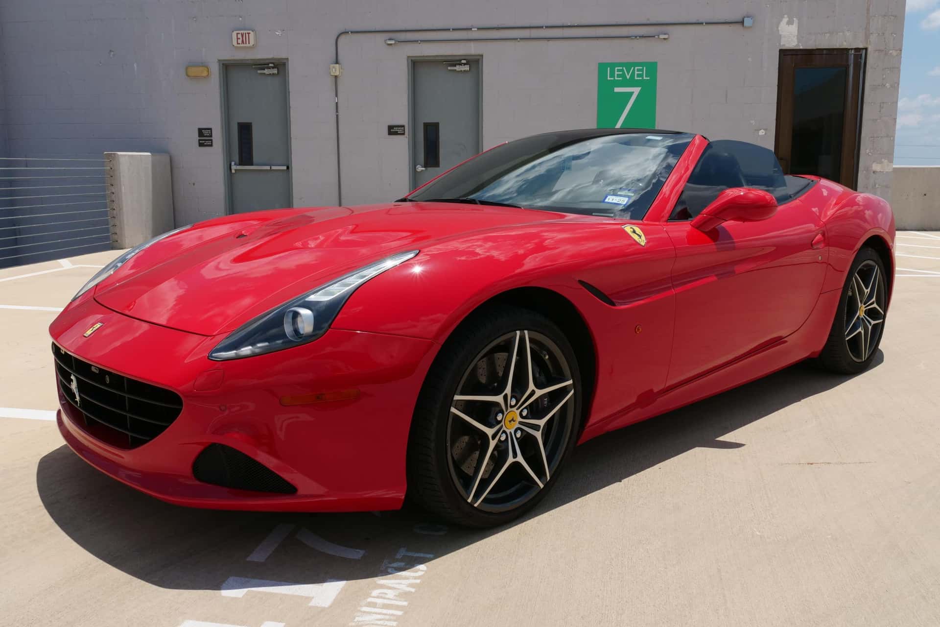 2015 Ferrari California sold for $86,500