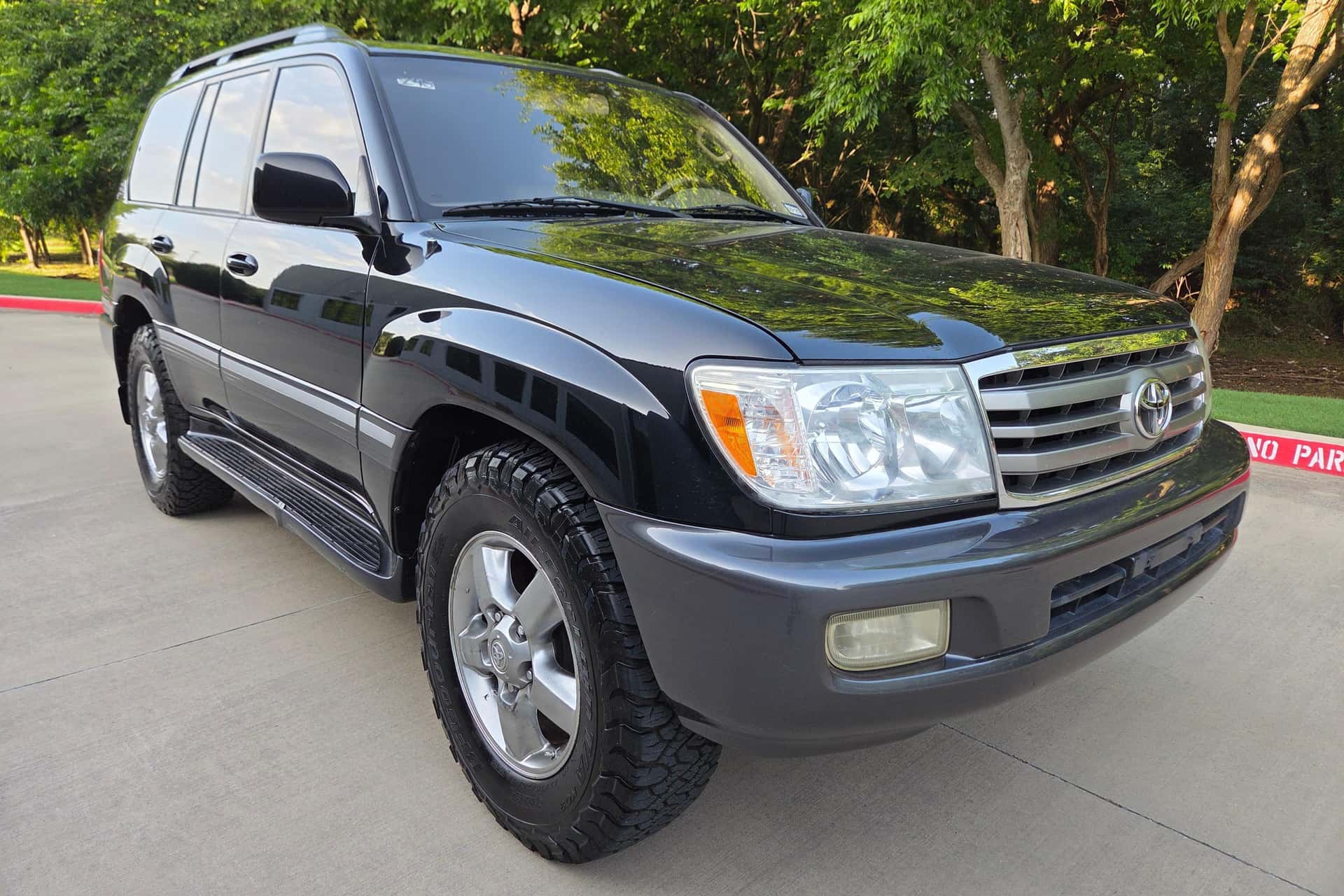 2006 Toyota Land Cruiser sold for $14,000