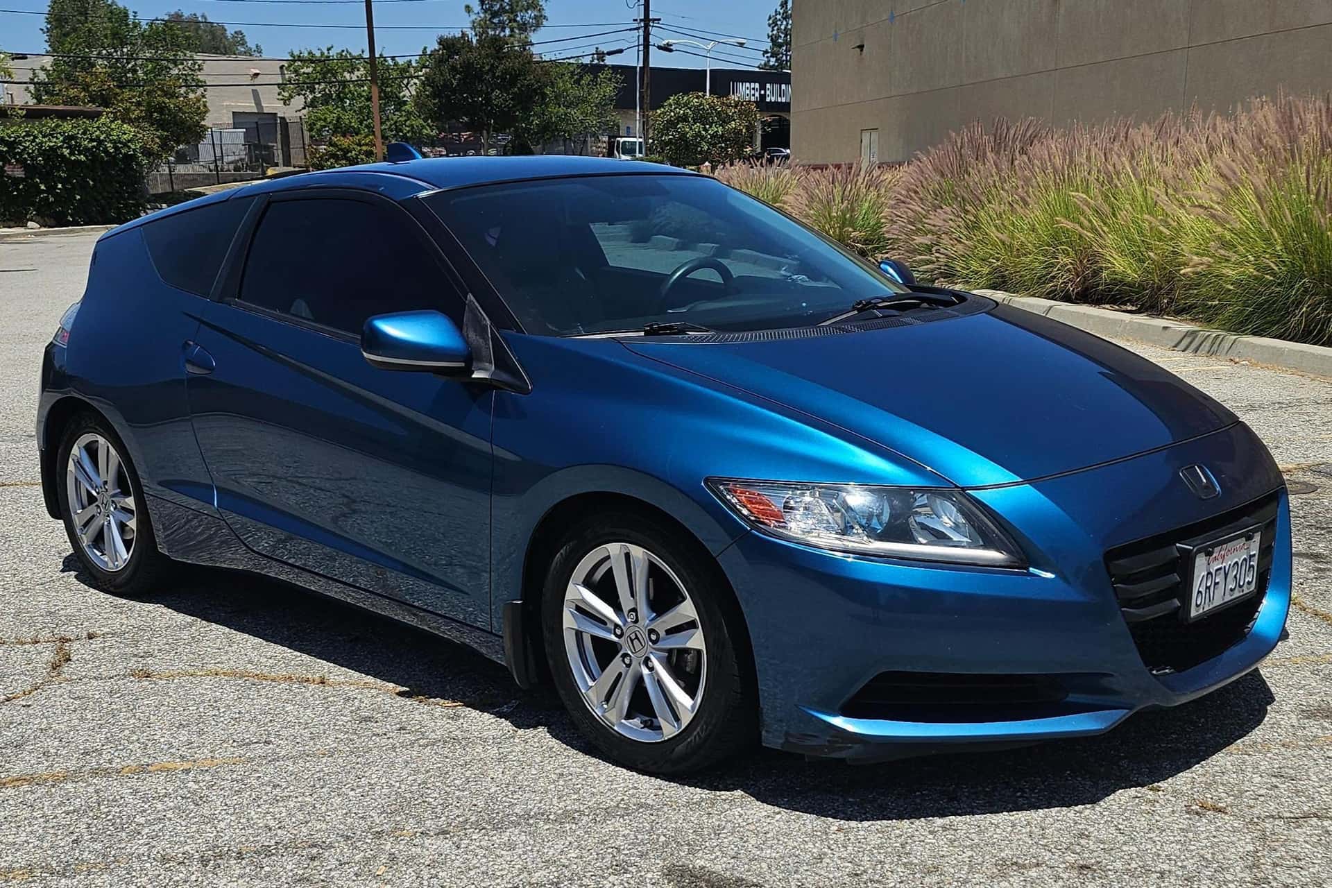 2011 Honda CR-Z sold for $5,777