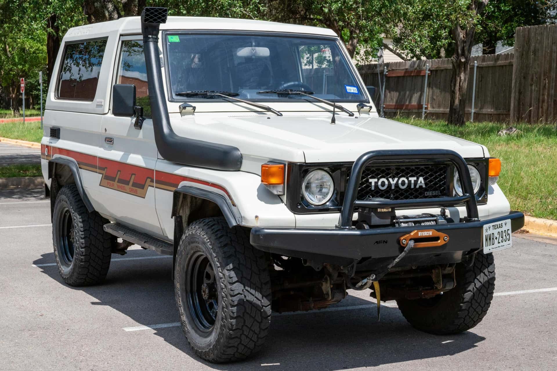 1987 Toyota Land Cruiser sold for $17,750
