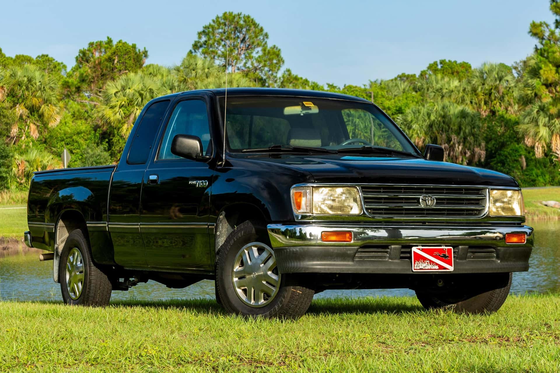 1998 Toyota T100 sold for $8,900