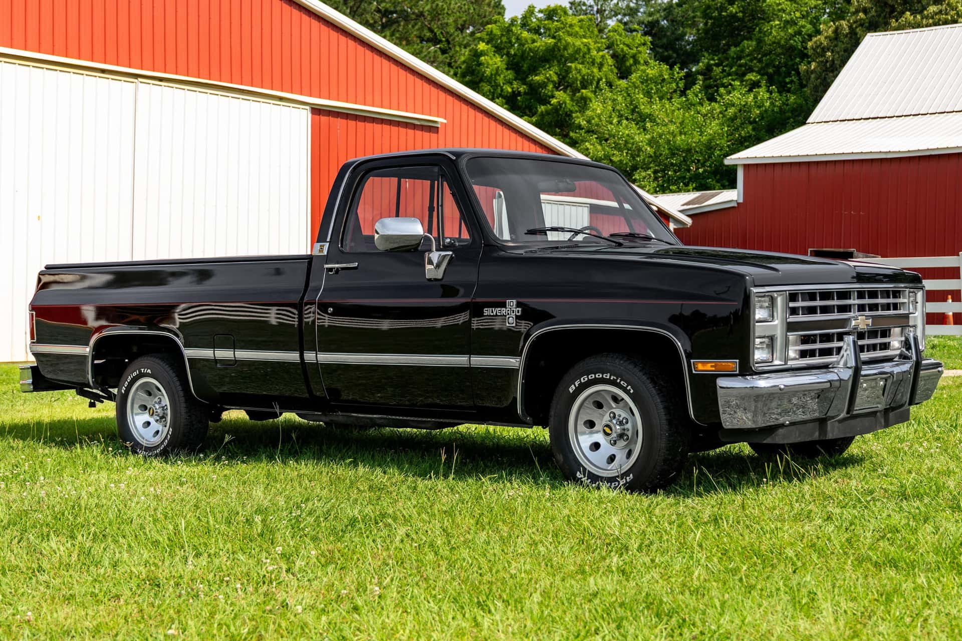1987 Chevrolet R10 sold for $29,500