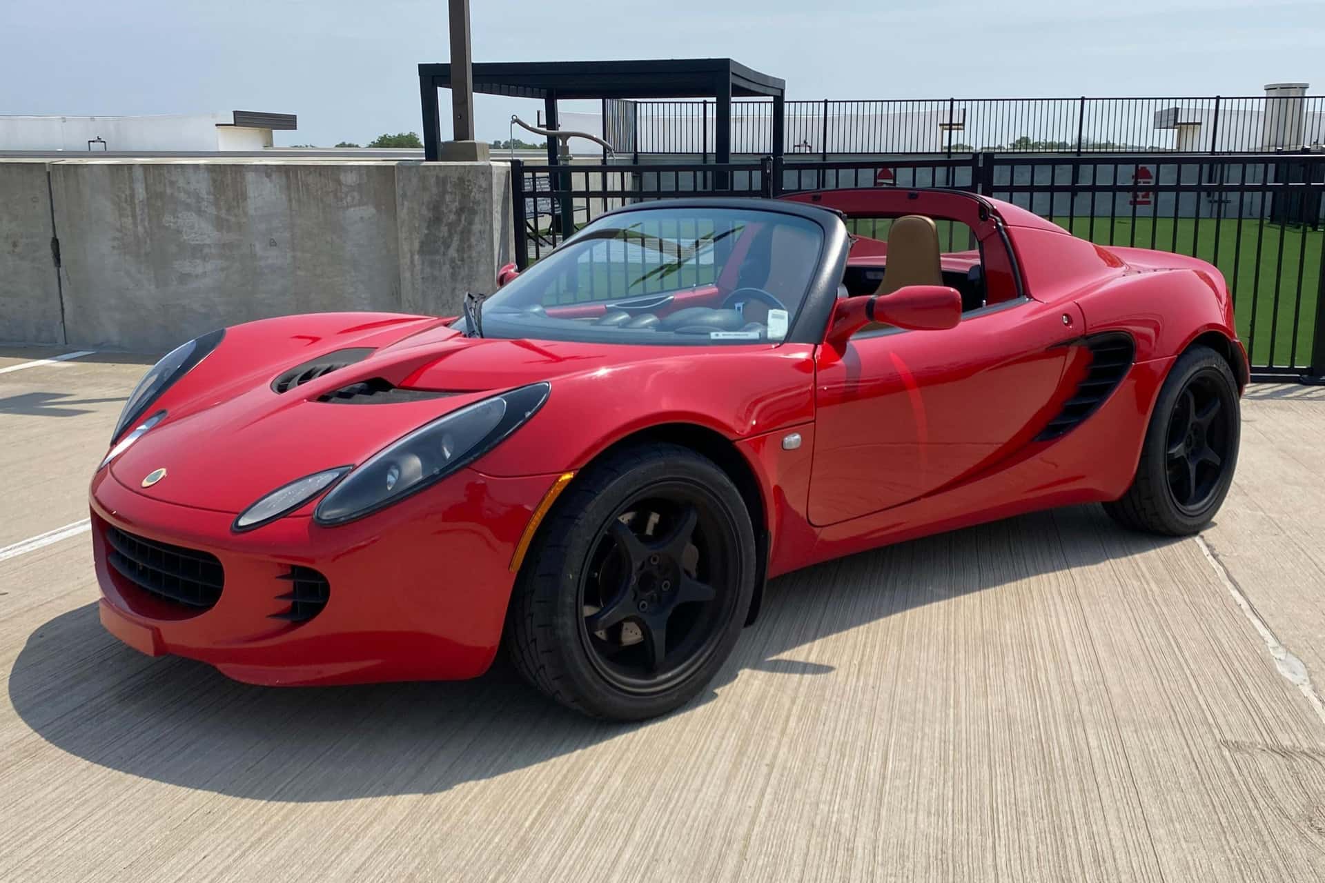 2005 Lotus Elise sold for $26,800