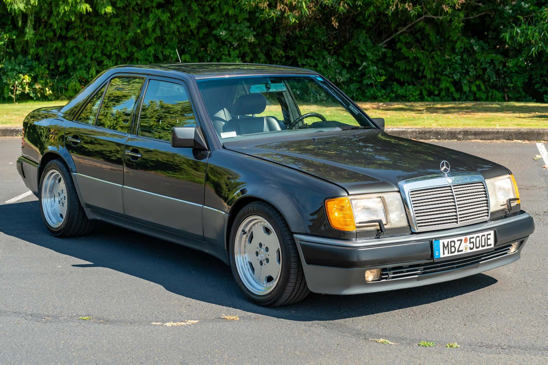 1992 Mercedes-Benz E-Class sold for $31,500