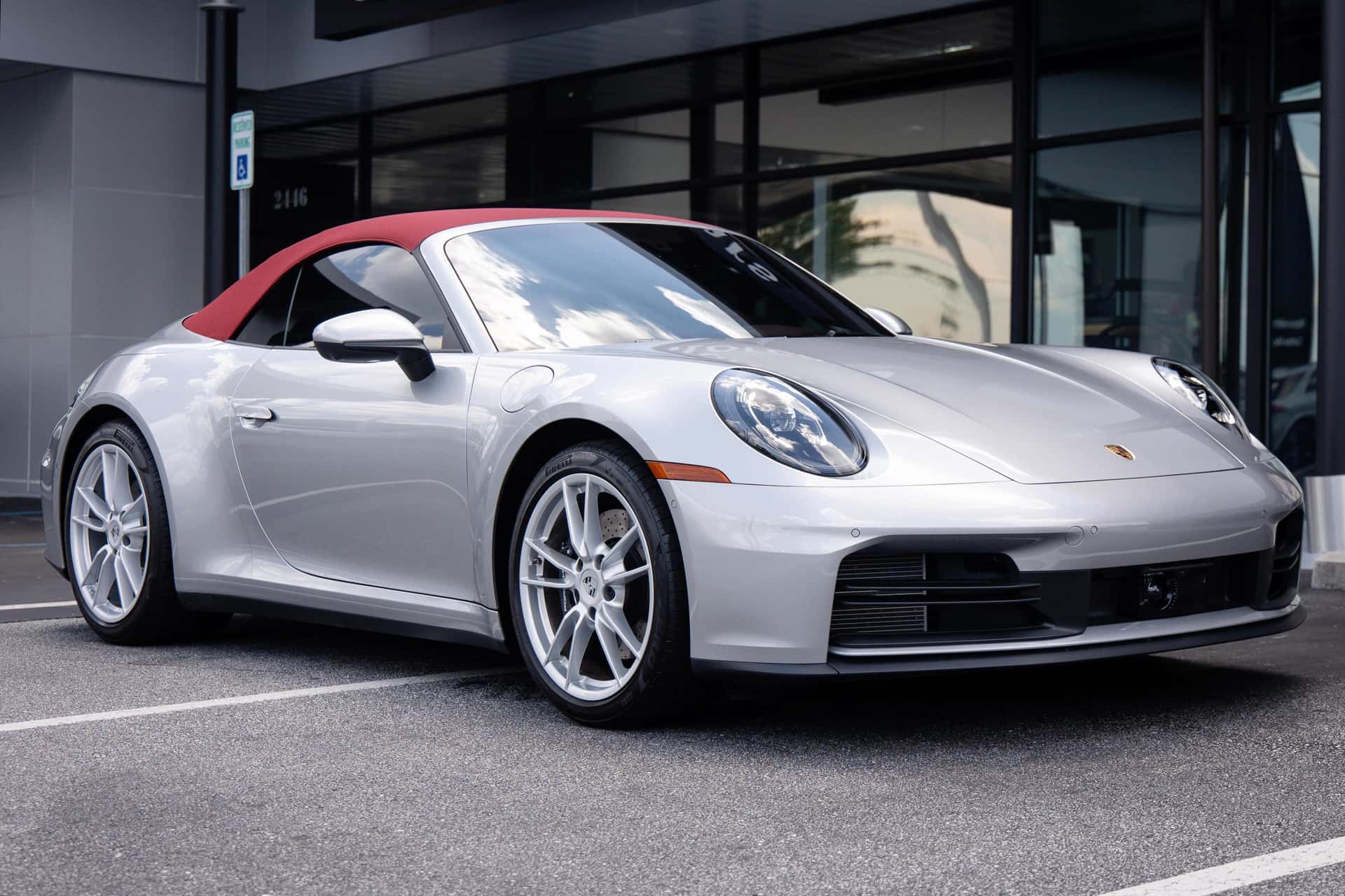 2025 Porsche 992 911 sold for $132,500