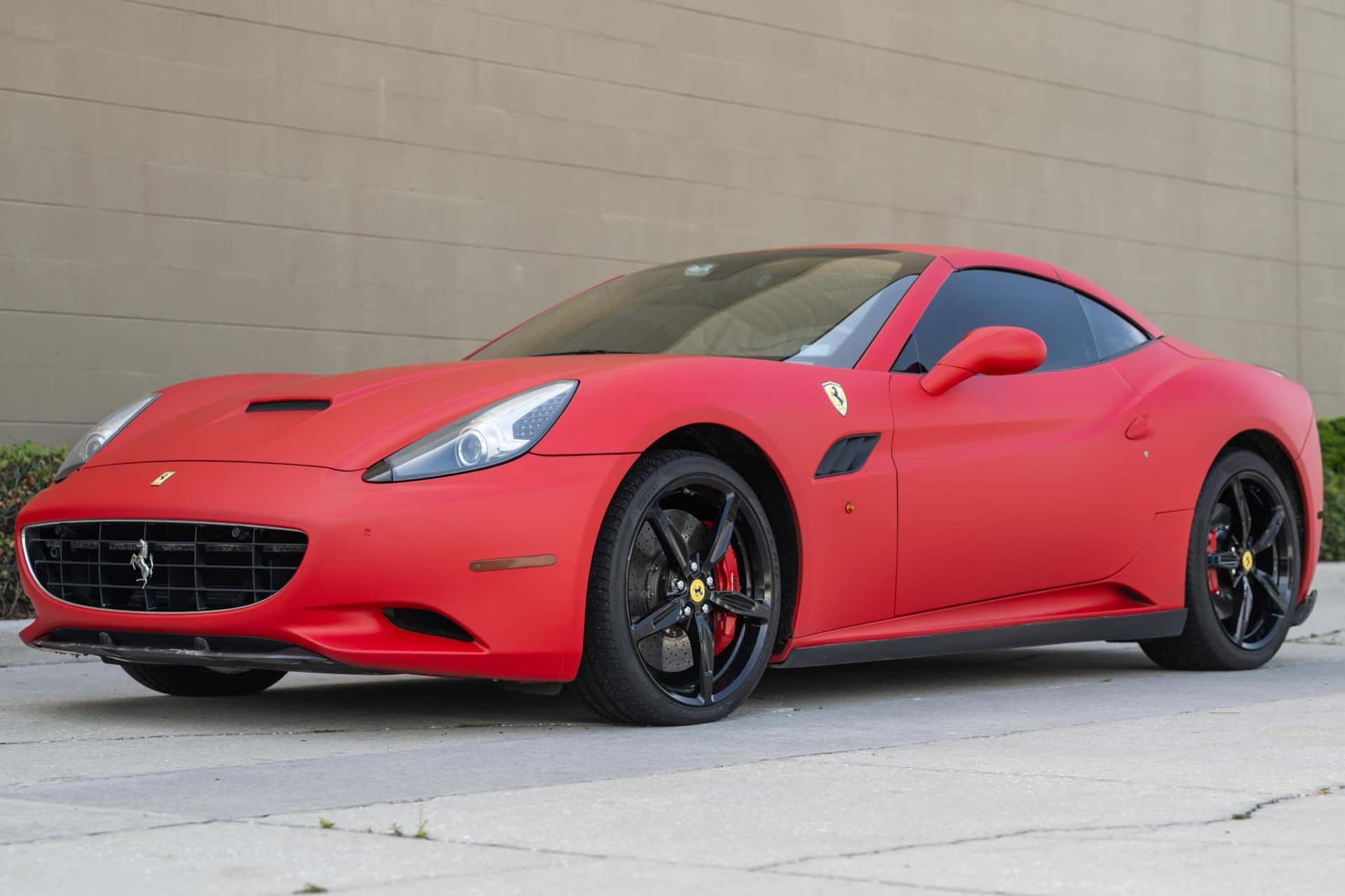 2013 Ferrari California sold for $80,800