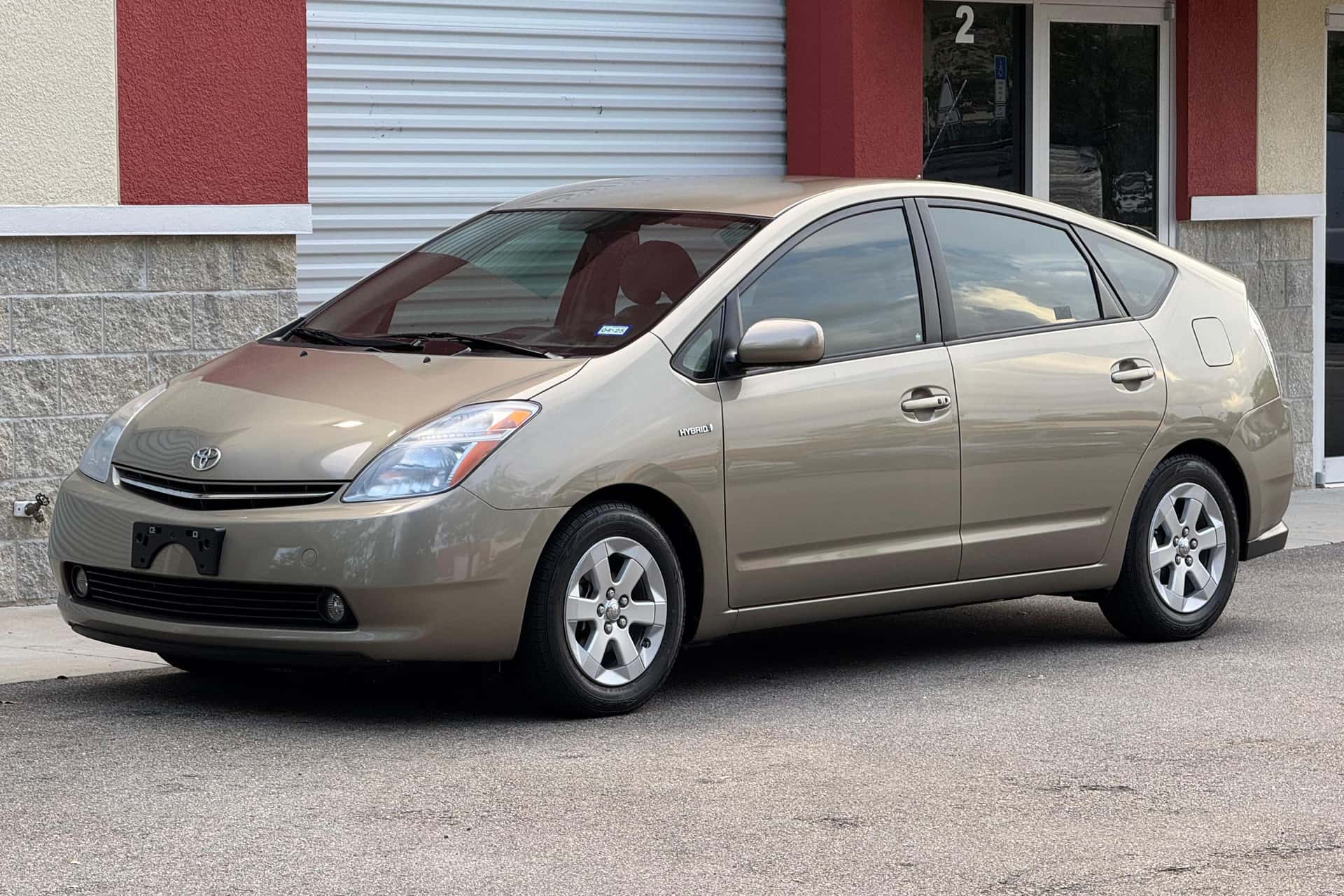 2008 Toyota Prius sold for $8,550