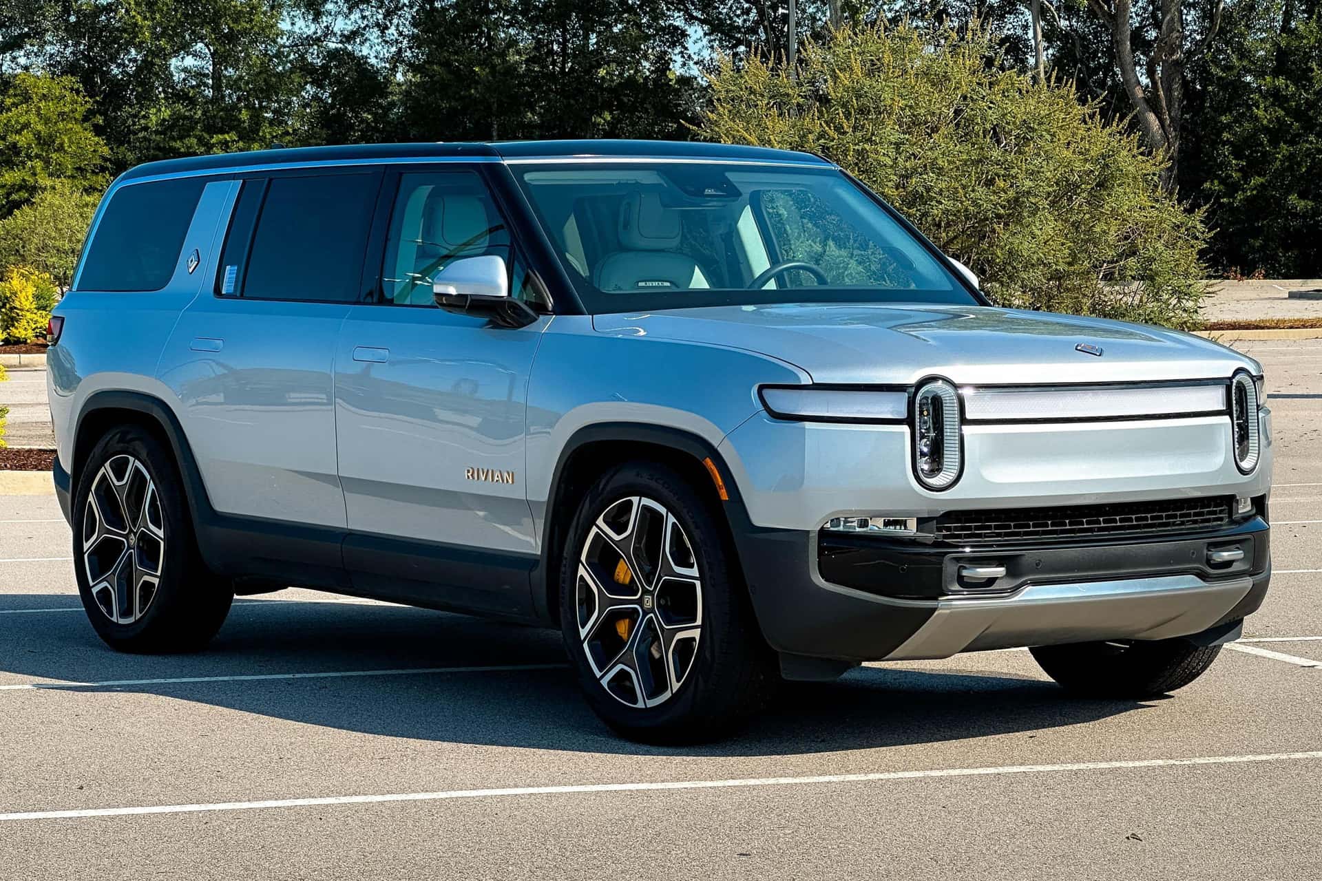 2023 Rivian R1S sold for $61,500