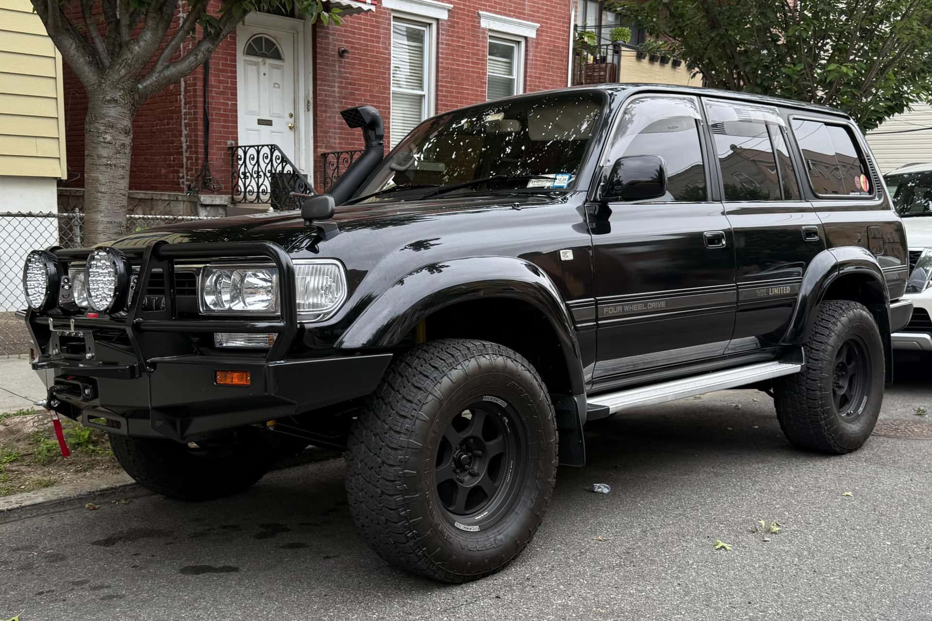 1992 Toyota Land Cruiser sold for $32,500