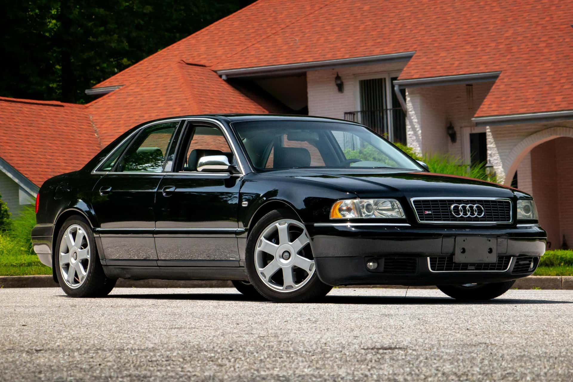 2001 Audi S8 sold for $10,000