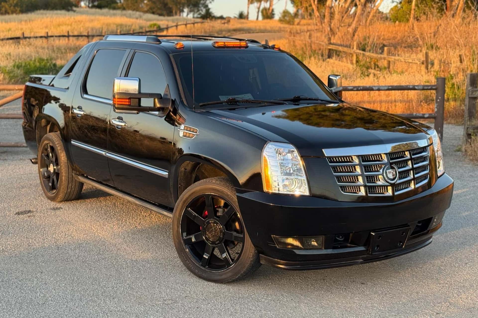 2008 Cadillac Escalade sold for $9,600