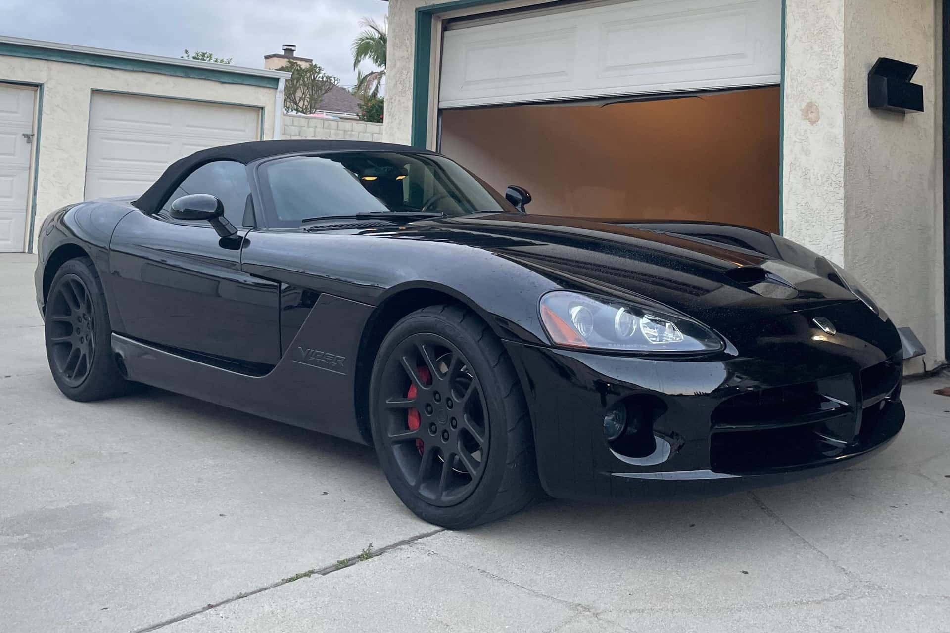 2004 Dodge Viper sold for $24,050