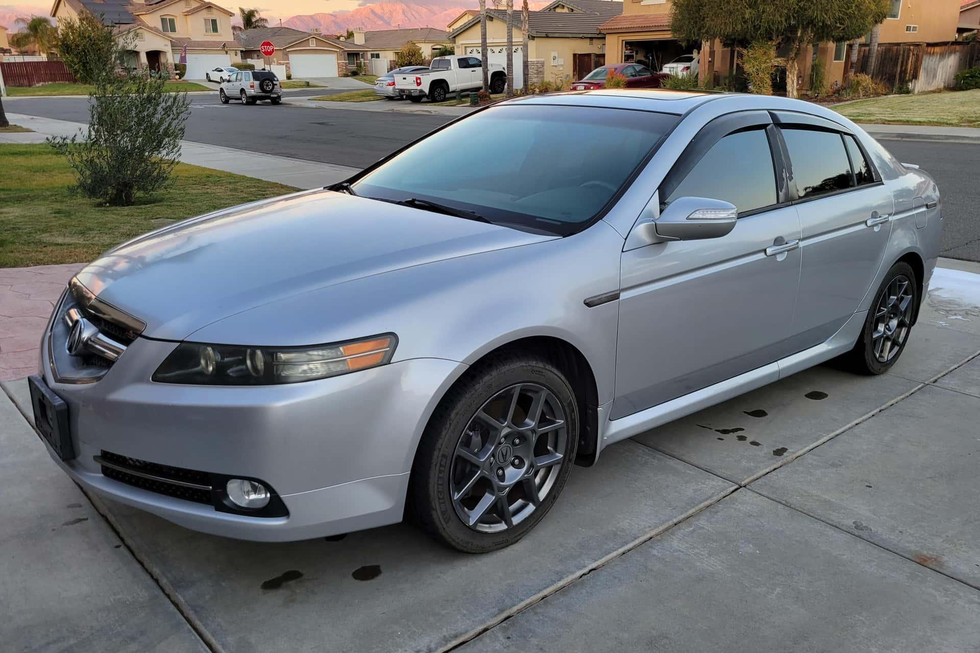 2007 Acura TL sold for $9,900