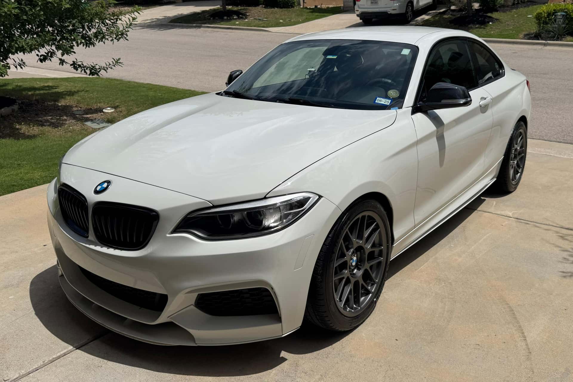 2016 BMW 2 Series sold for $10,644