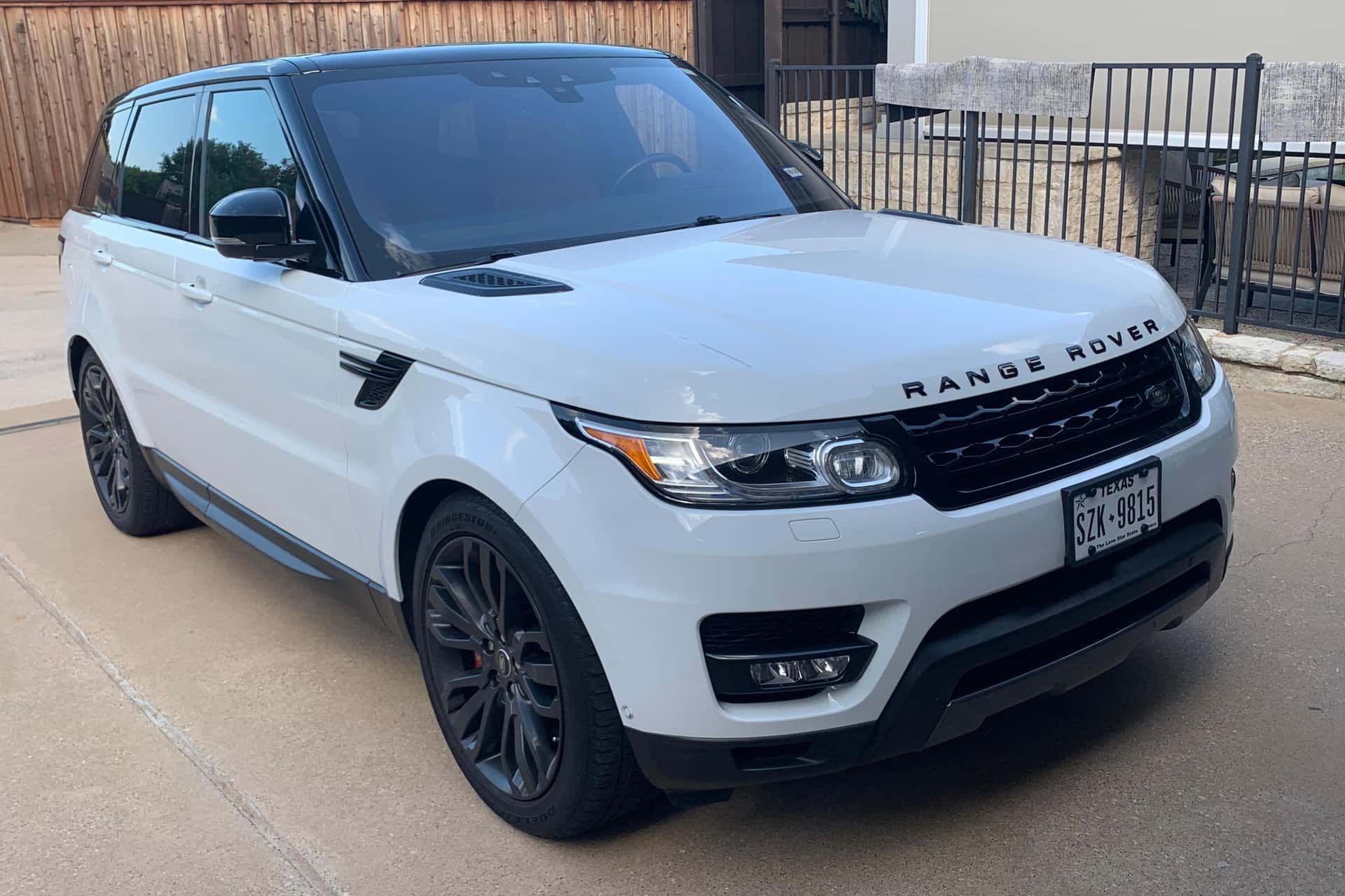 2017 Land Rover Range Rover Sport sold for $25,950