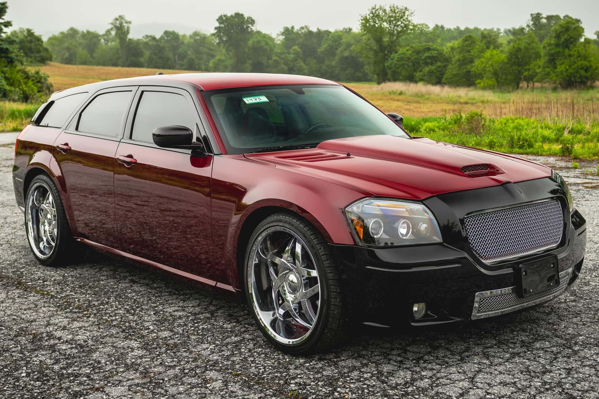 2005 Dodge Magnum sold for $15,100