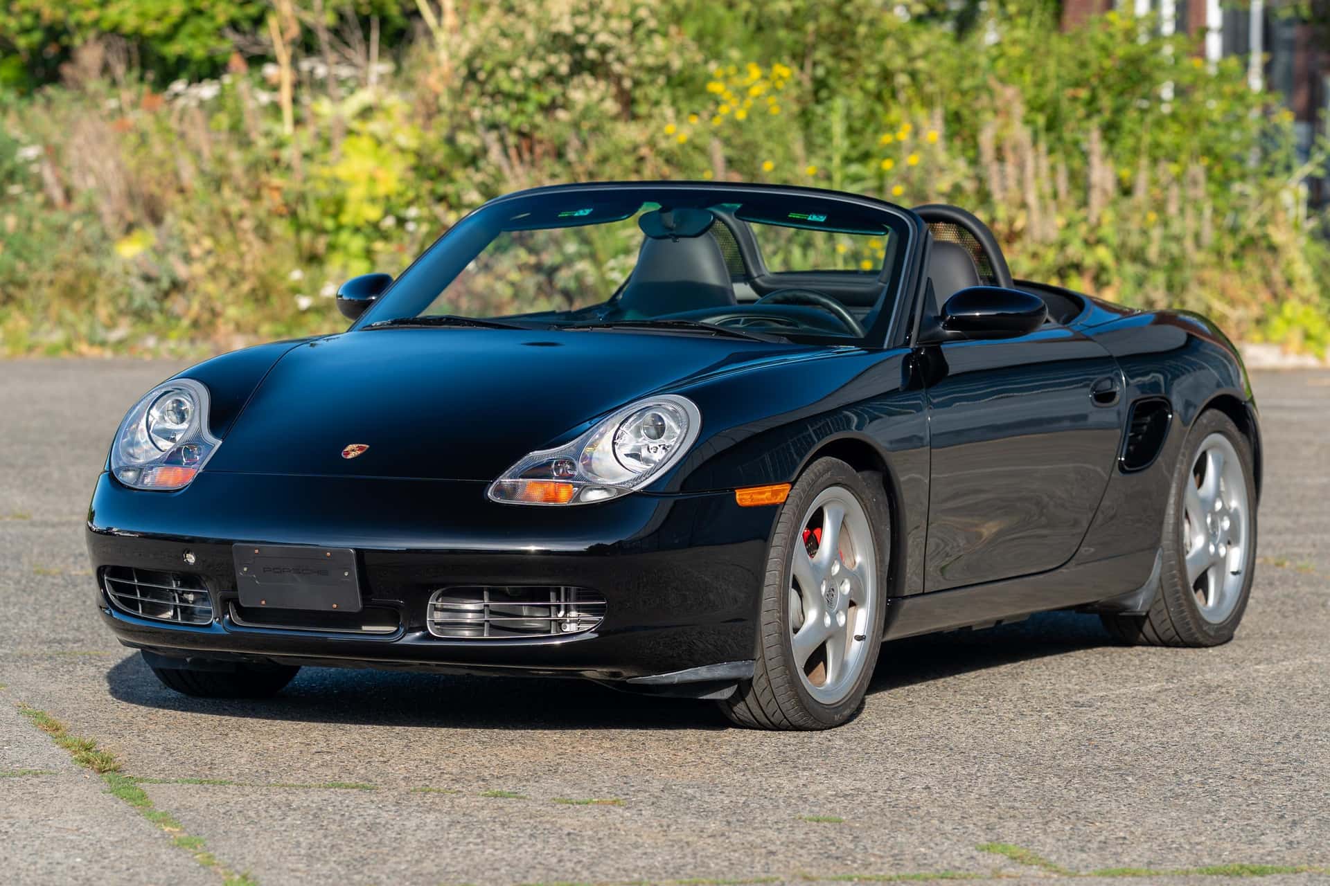 2001 Porsche 986 Boxster sold for $19,000