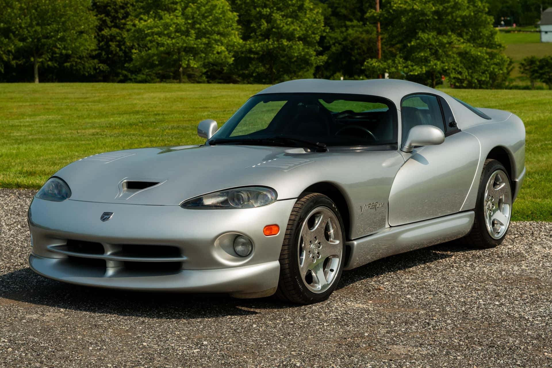 1999 Dodge Viper sold for $58,500