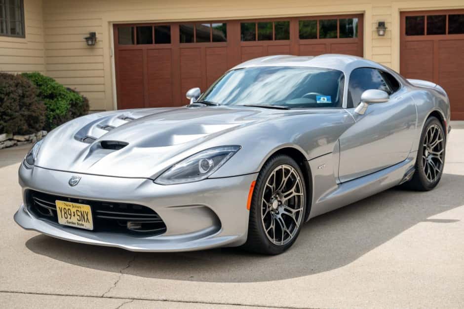 2014 Dodge Viper (2013-2017) sold for $131,200