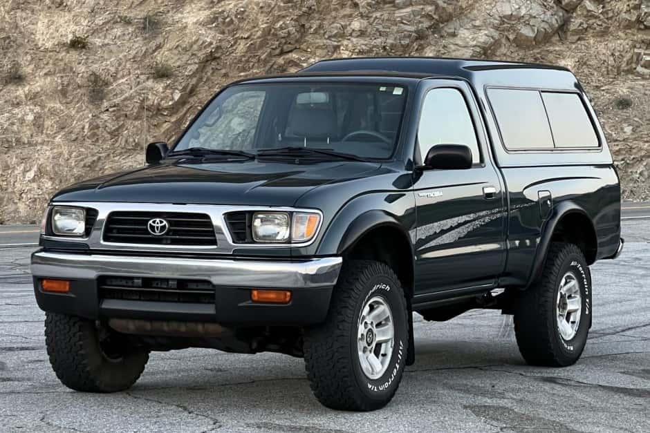1996 Toyota Tacoma (N1X0 1995-2005) sold for $15,250
