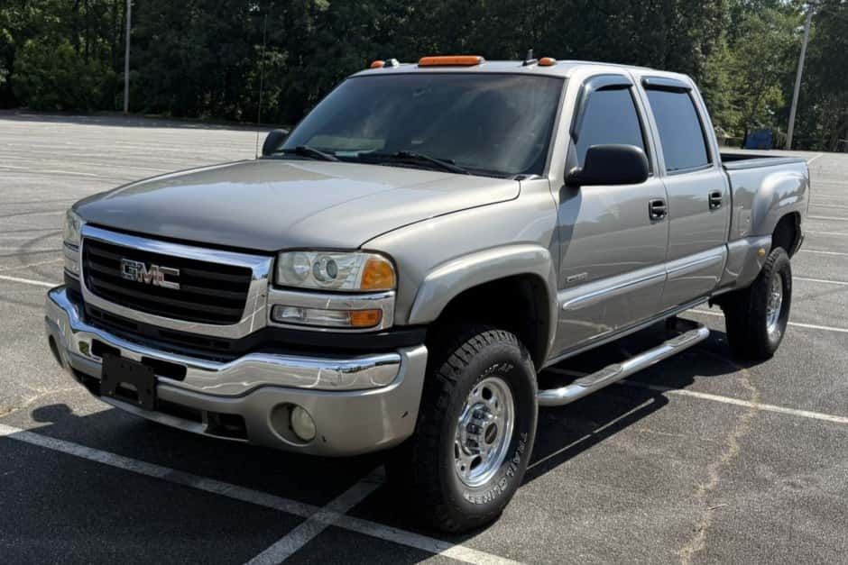 2003 GMC Sierra HD (GMT800 2000-2007) sold for $17,000