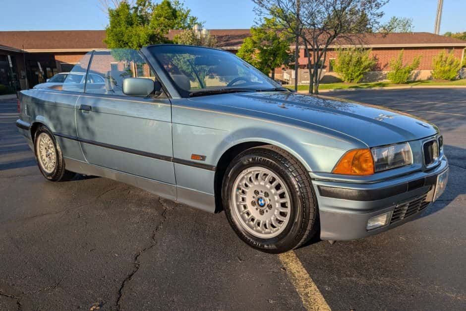 1994 BMW E36 3-Series sold for $7,177