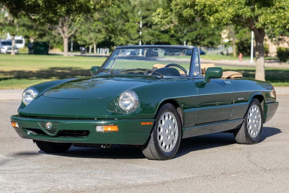 1993 Alfa Romeo 105/115 Spider Series 4 sold for $18,250