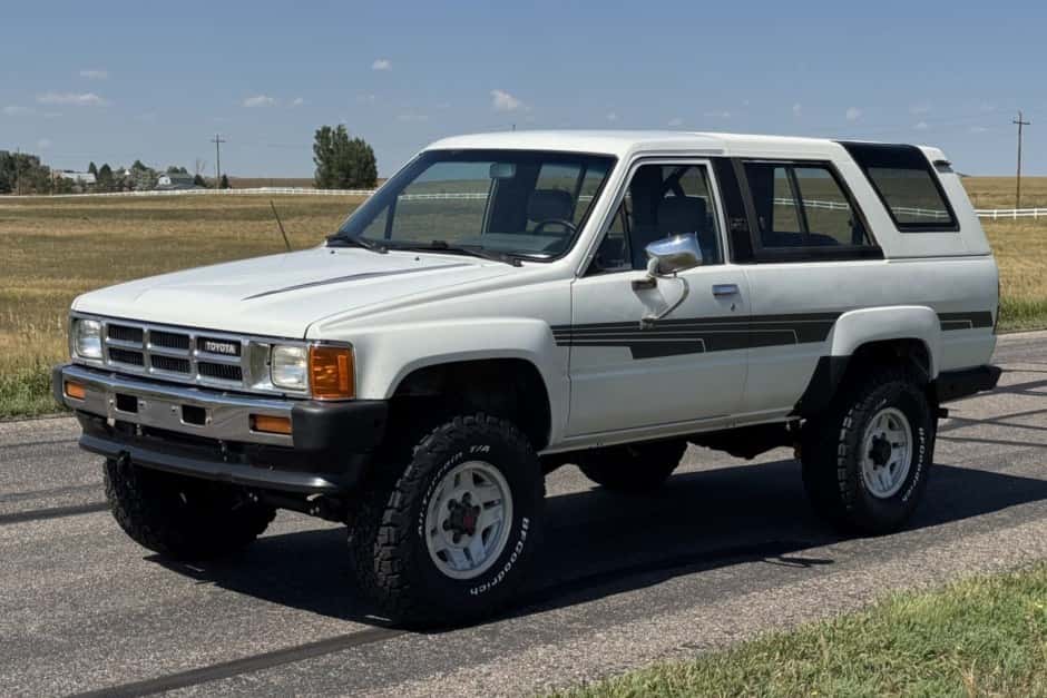 1986 Toyota 4Runner (N60) sold for $9,100
