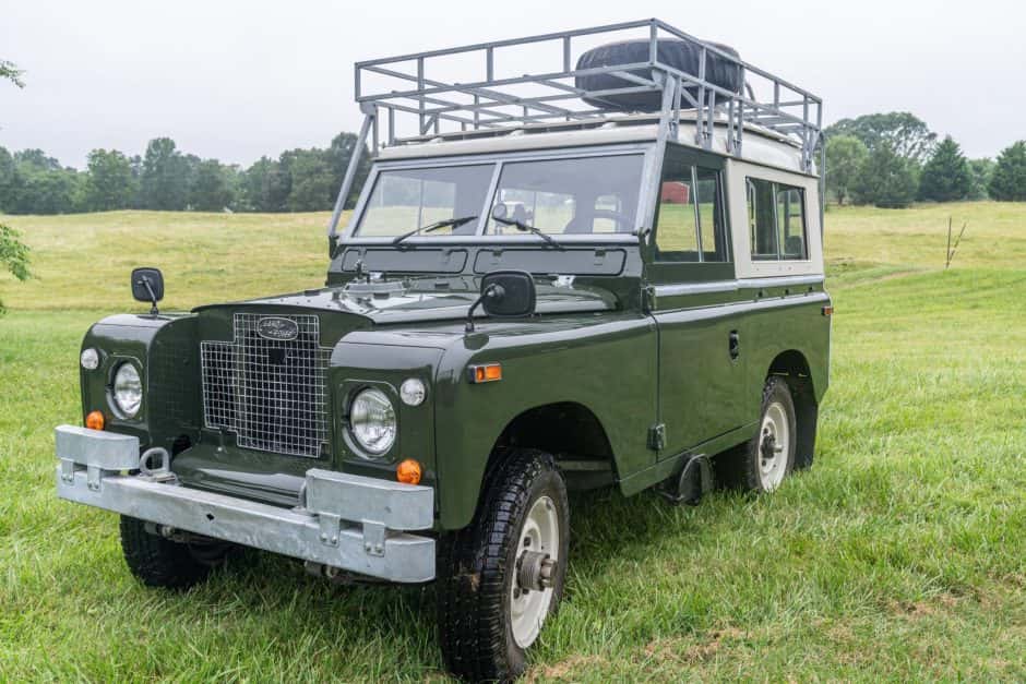 1970 Land Rover Series 88 sold for $35,000