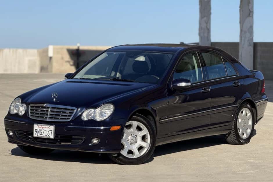 2006 Mercedes-Benz W203 C-Class sold for $6,055