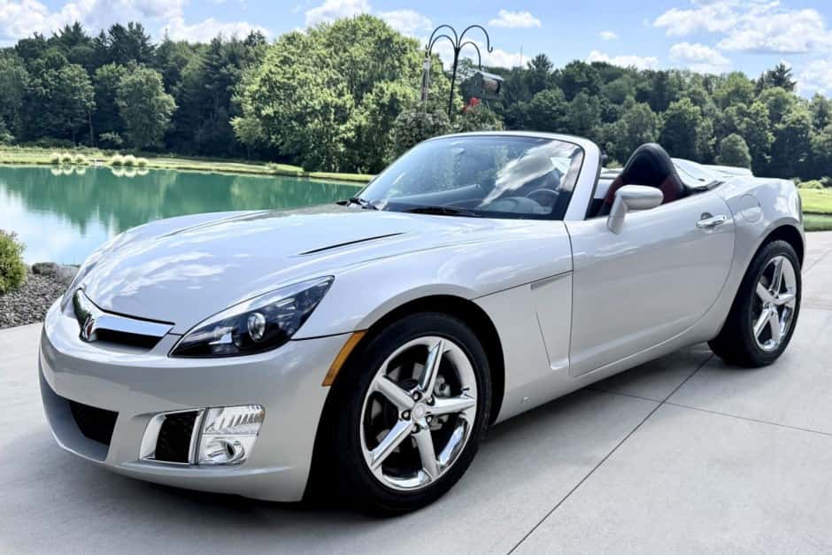 2007 Saturn Sky sold for $16,350
