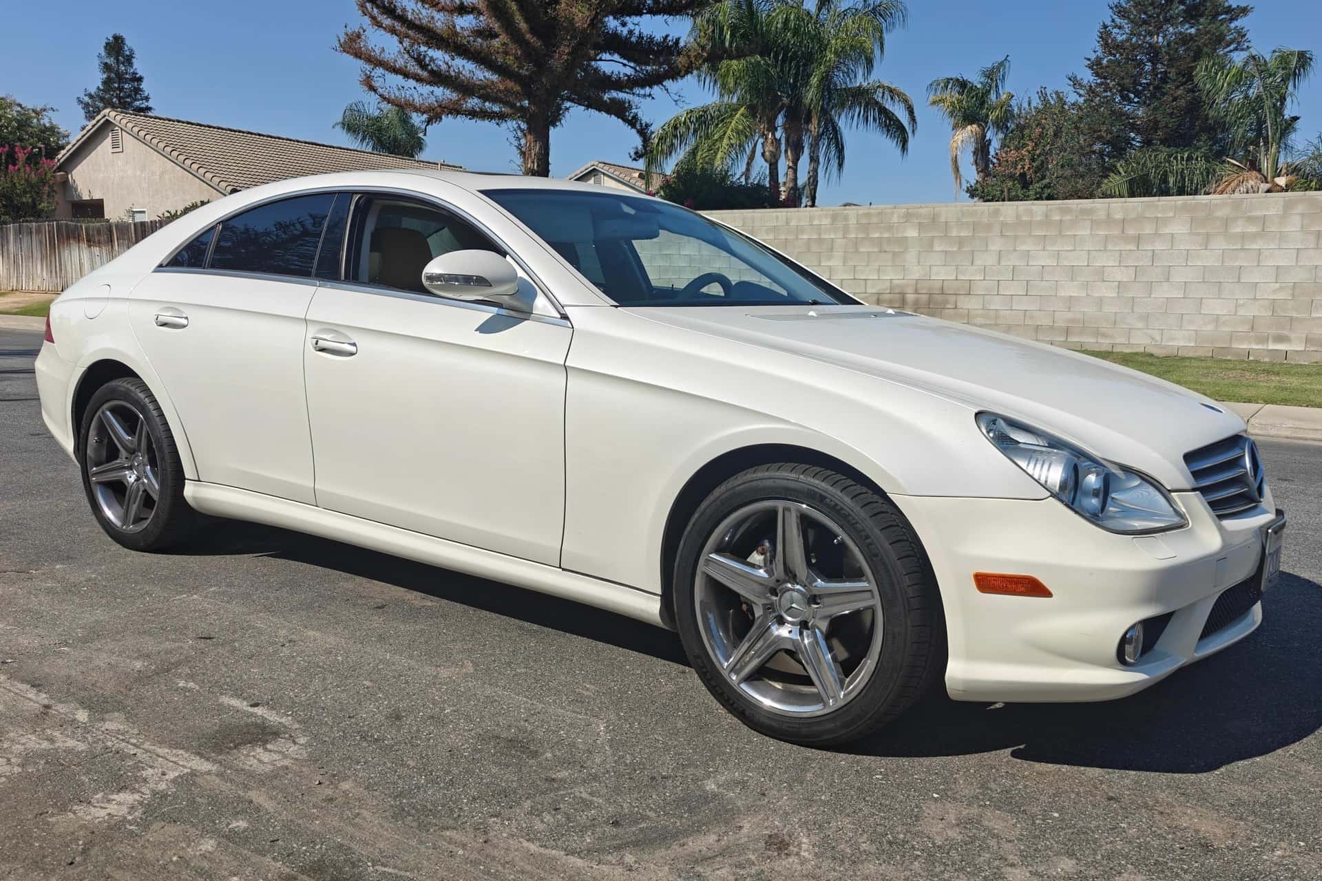 2008 Mercedes-Benz CLS-Class sold for $13,333