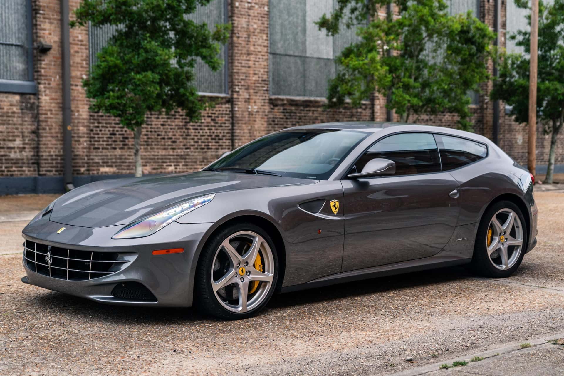 2012 Ferrari FF sold for $125,000
