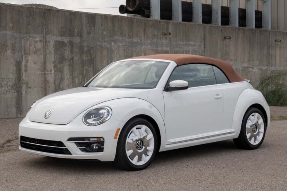2019 Volkswagen A5 Beetle (2012-2019) sold for $35,600