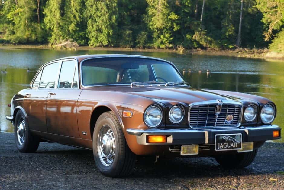 1978 Jaguar XJ Series 2 (1974-1979) sold for $5,820