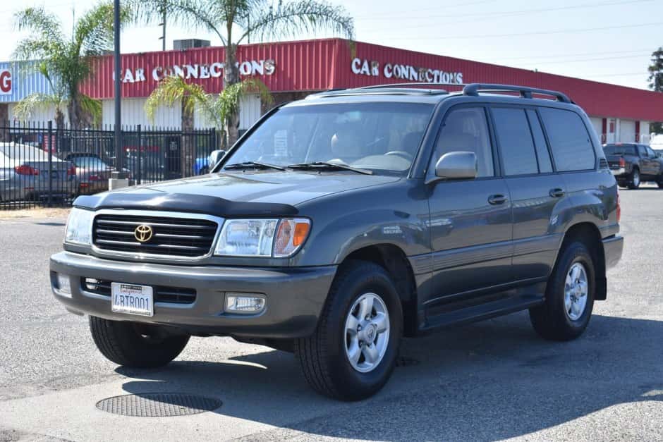 1998 Toyota Land Cruiser 100-Series sold for $26,000