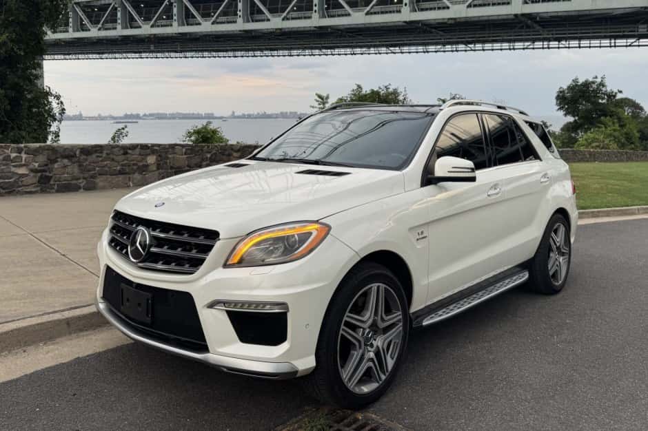 2014 Mercedes-Benz M-Class & GLE-Class sold for $12,500